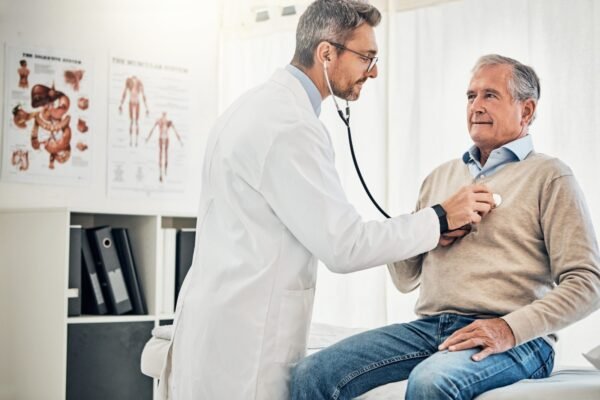 Is It Time to See a Gerontologist? 6 Signs You Shouldn’t Ignore