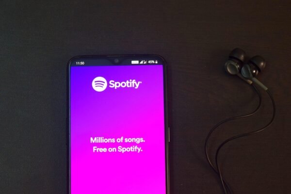 How SpotifyStorm Helps